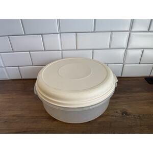 VTG Rubbermaid Servin Saver #5 XL Round Food Storage Container 22c Almond Lid